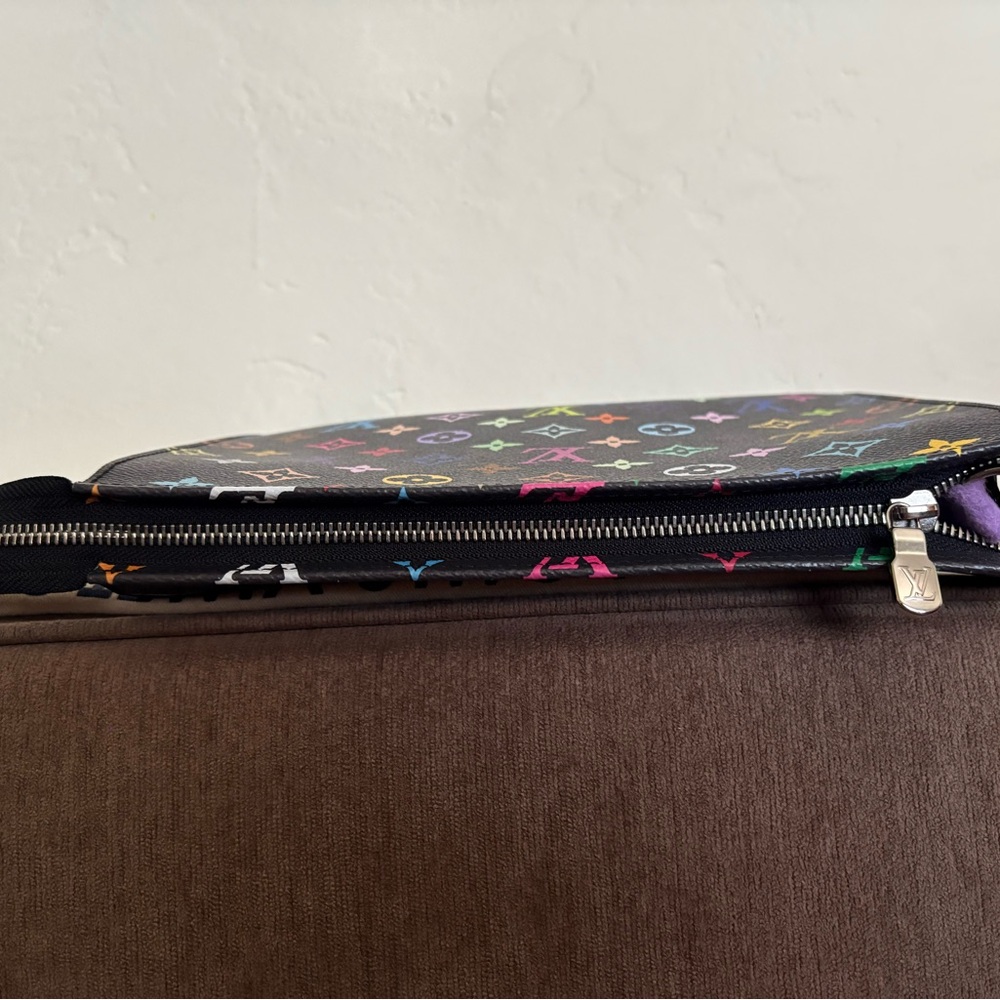 Authentic Louis Vuitton Takashi Murakami Black Multicolor Toiletry Pouch - Picture 5 of 10
